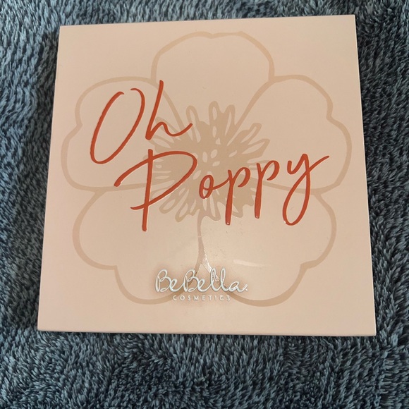 BeBella Cosmetics Oh Poppy Eyeshadow Palette NWT - Picture 3 of 5
